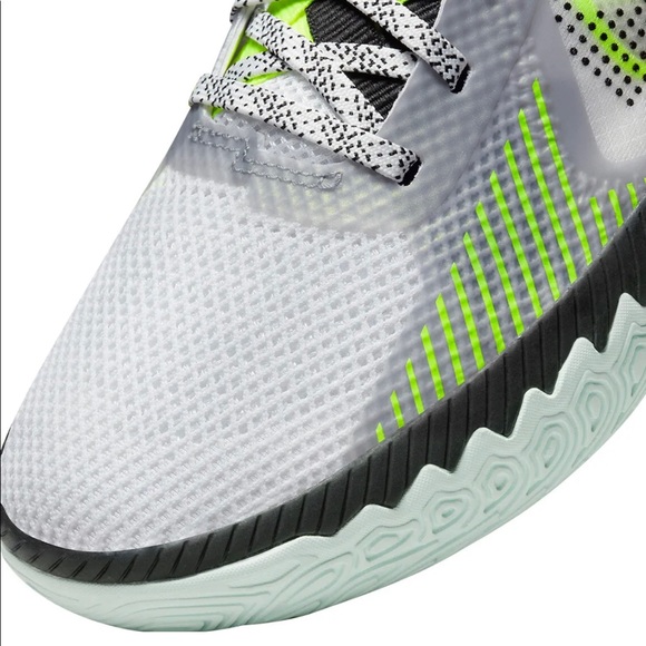 Nike Kyrie Flytrap 5 White Volt CZ4100-101 Basketball Shoes Men's Size 12 - Picture 6 of 8